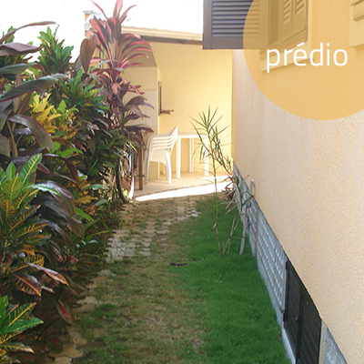 Corredor de acesso para a churrasqueira.